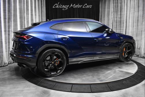 2022 Lamborghini Urus LOADED $330k+ MSRP Akrapovic Exhaust Tons of Carbon Blu Astraeus Warranty