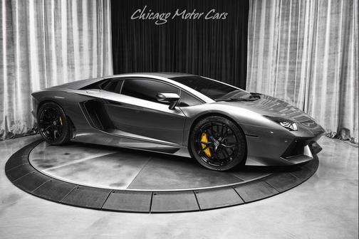 2012 Lamborghini Aventador LP700-4