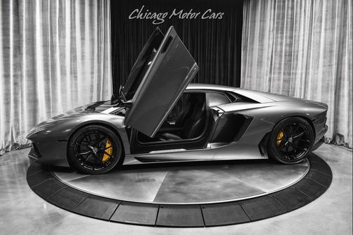 2012 Lamborghini Aventador LP700-4