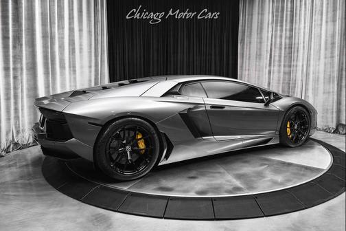 2012 Lamborghini Aventador LP700-4