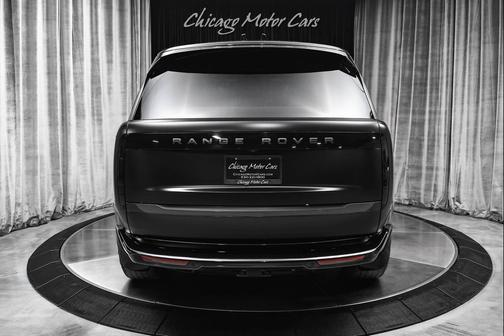 Santorini Black Metallic 2025 Land Rover Range Rover P530 SE