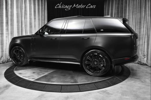 Santorini Black Metallic 2025 Land Rover Range Rover P530 SE