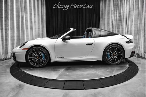 2025 Porsche 911 Targa 4 GTS