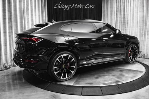 2023 Lamborghini Urus S