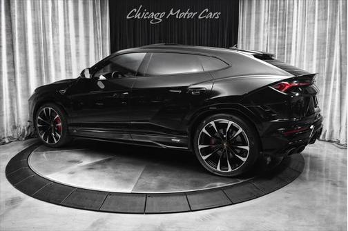 2023 Lamborghini Urus S