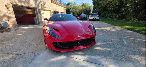 2020 Ferrari 812 Superfast Base