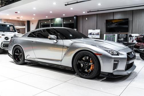 2020 Nissan GT-R Premium Dual-clutch 6-Speed Transmission