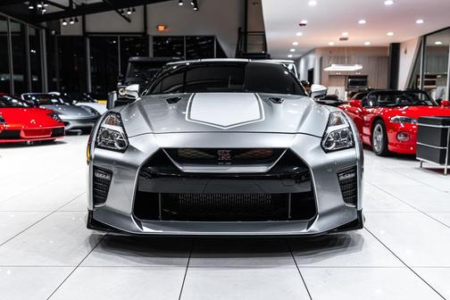 2020 Nissan GT-R Premium Dual-clutch 6-Speed Transmission