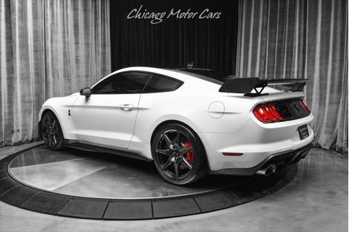 2022 Ford Shelby GT500 Base