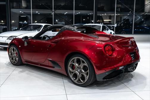 2020 Alfa Romeo 4C Spider Base