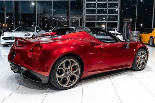 2020 Alfa Romeo 4C Spider Base