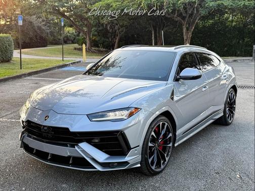 2024 Lamborghini Urus S