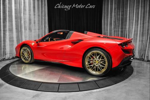 Rosso Corsa 2022 Ferrari F8 Spider 7500 Miles! Optioned Well! MSRP $459k+ HARD LOADED Carbon Fiber!