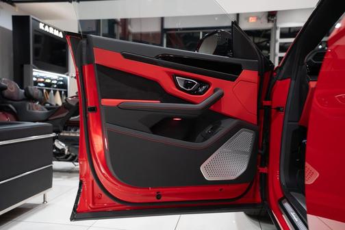 Rosso Mars Metallic 2022 Lamborghini Urus SUV ONLY 13k Miles HOT Spec Style Pkg Comfort Seats 3D Sound LOADED