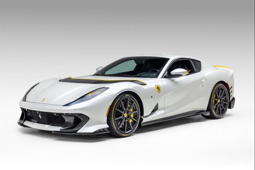 2022 Ferrari 812 Competizione Coupe