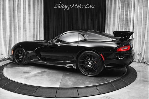 2017 Dodge Viper GTC