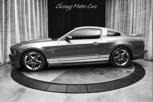2010 Ford Shelby GT500 Base