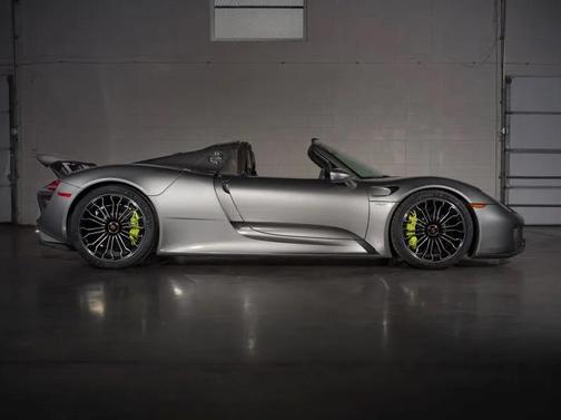 2015 Porsche 918 Spyder Convertible