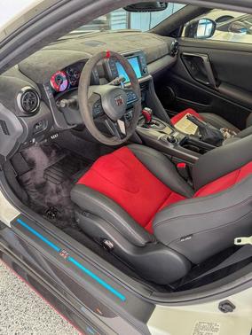 2024 Nissan GT-R NISMO Dual-clutch 6-Speed Transmission