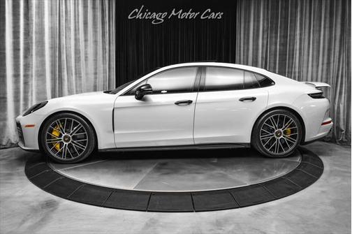 2025 Porsche Panamera GTS