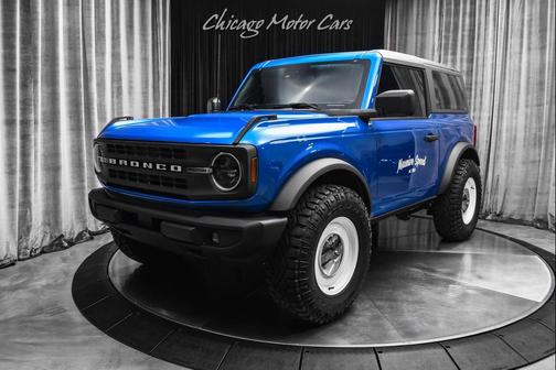 2021 Ford Bronco Velocity Blue! 7 Speed Manual! Hard Top! White Wheels with Dog Bowl Covers!