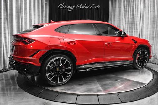 2023 Lamborghini Urus S