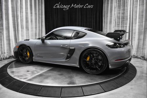 2024 Porsche 718 Cayman GT4 RS