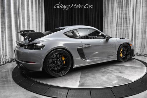 2024 Porsche 718 Cayman GT4 RS