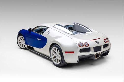 2006 Bugatti Veyron 16.4 Coupe