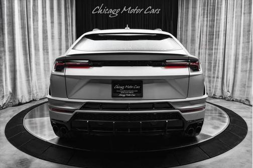 2024 Lamborghini Urus S