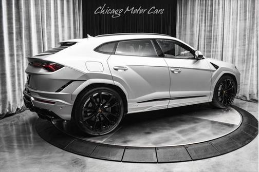 2024 Lamborghini Urus S