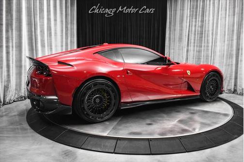 2019 Ferrari 812 Superfast Base