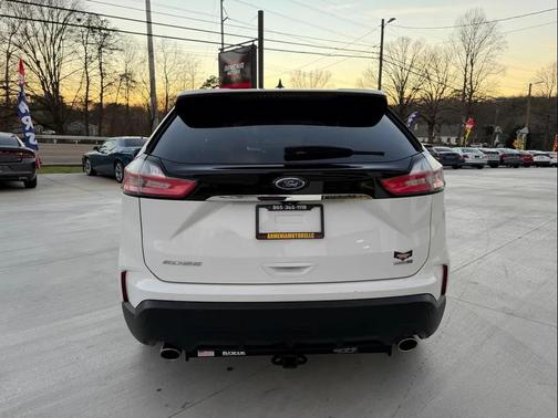 2020 Ford Edge SE