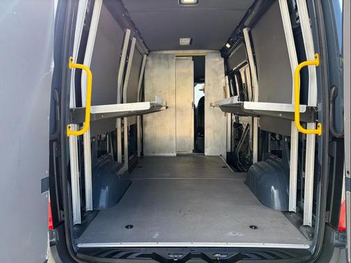 2019 Mercedes-Benz Sprinter 2500 Standard Roof