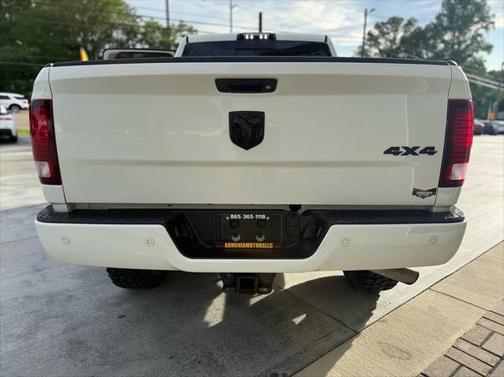 2018 RAM 2500 Laramie Crew Cab 4x4 6'4' Box