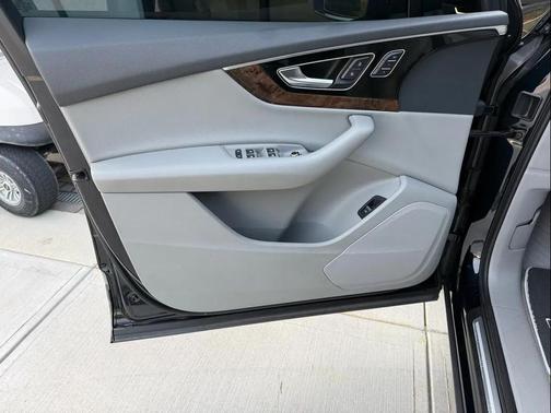 2017 Audi Q7 3.0T Premium