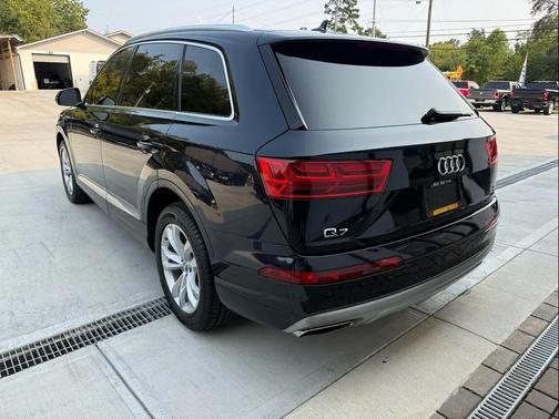 2017 Audi Q7 3.0T Premium