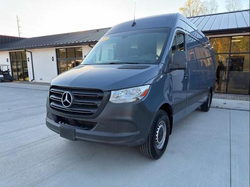 2019 Mercedes-Benz Sprinter 2500 High Roof V6