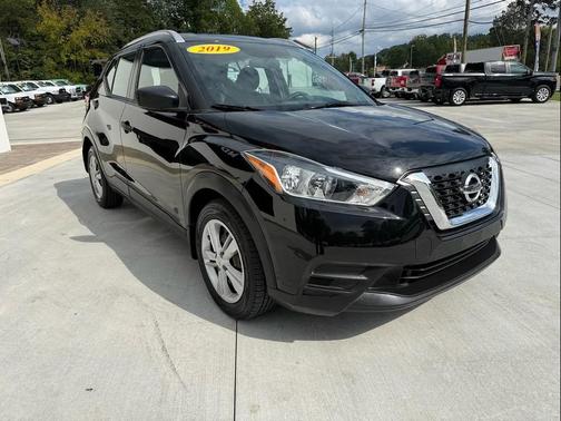 2019 Nissan Kicks S