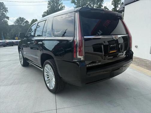 2017 Cadillac Escalade Platinum