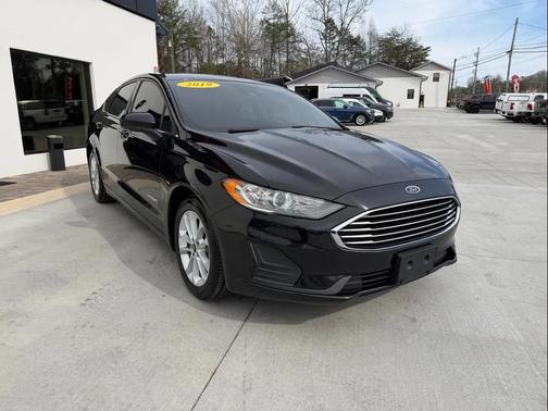 2019 Ford Fusion Hybrid SE