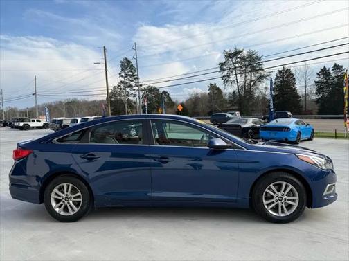 2017 Hyundai SONATA SE