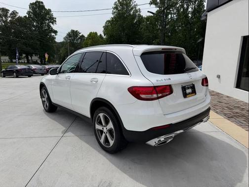 White 2017 Mercedes-Benz GLC 300 Base