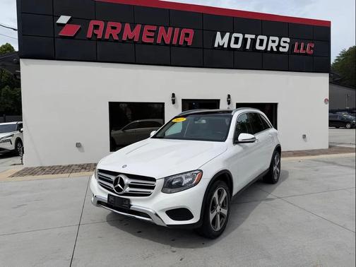 White 2017 Mercedes-Benz GLC 300 Base