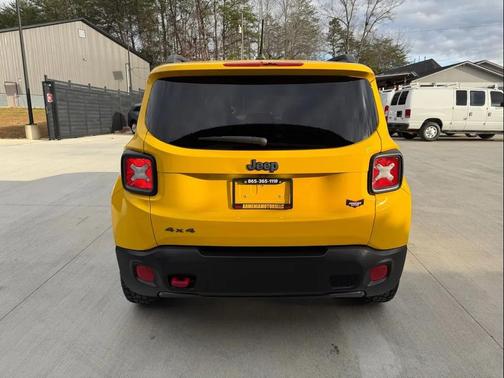 2016 Jeep Renegade Trailhawk