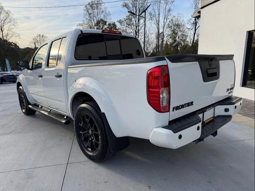 2020 Nissan Frontier SV