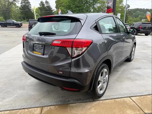 Modern Steel Metallic 2019 Honda HR-V LX
