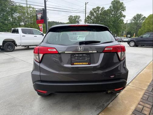 Modern Steel Metallic 2019 Honda HR-V LX