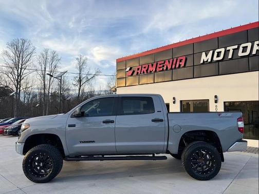 2018 Toyota Tundra SR5