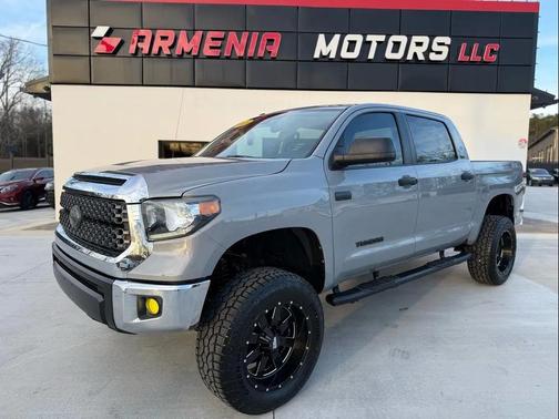 2018 Toyota Tundra SR5